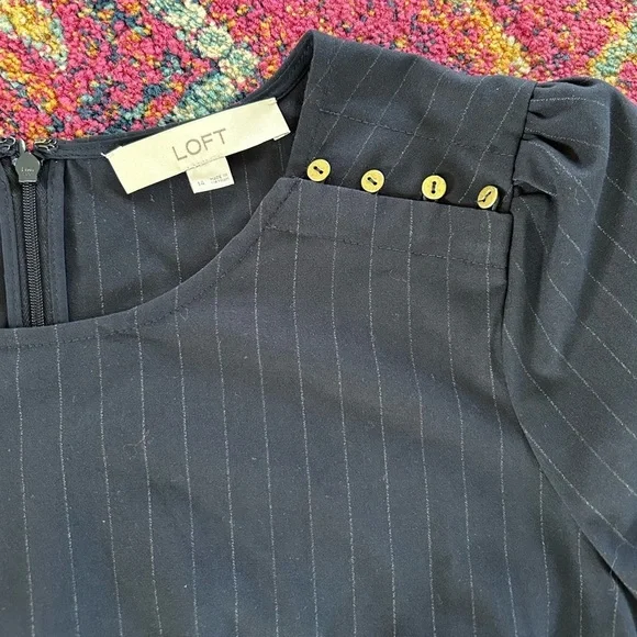 Ann Taylor LOFT | Women’s navy/white pinstripe dress, flutter cap sleeves, sz 14 - Picture 6 of 14